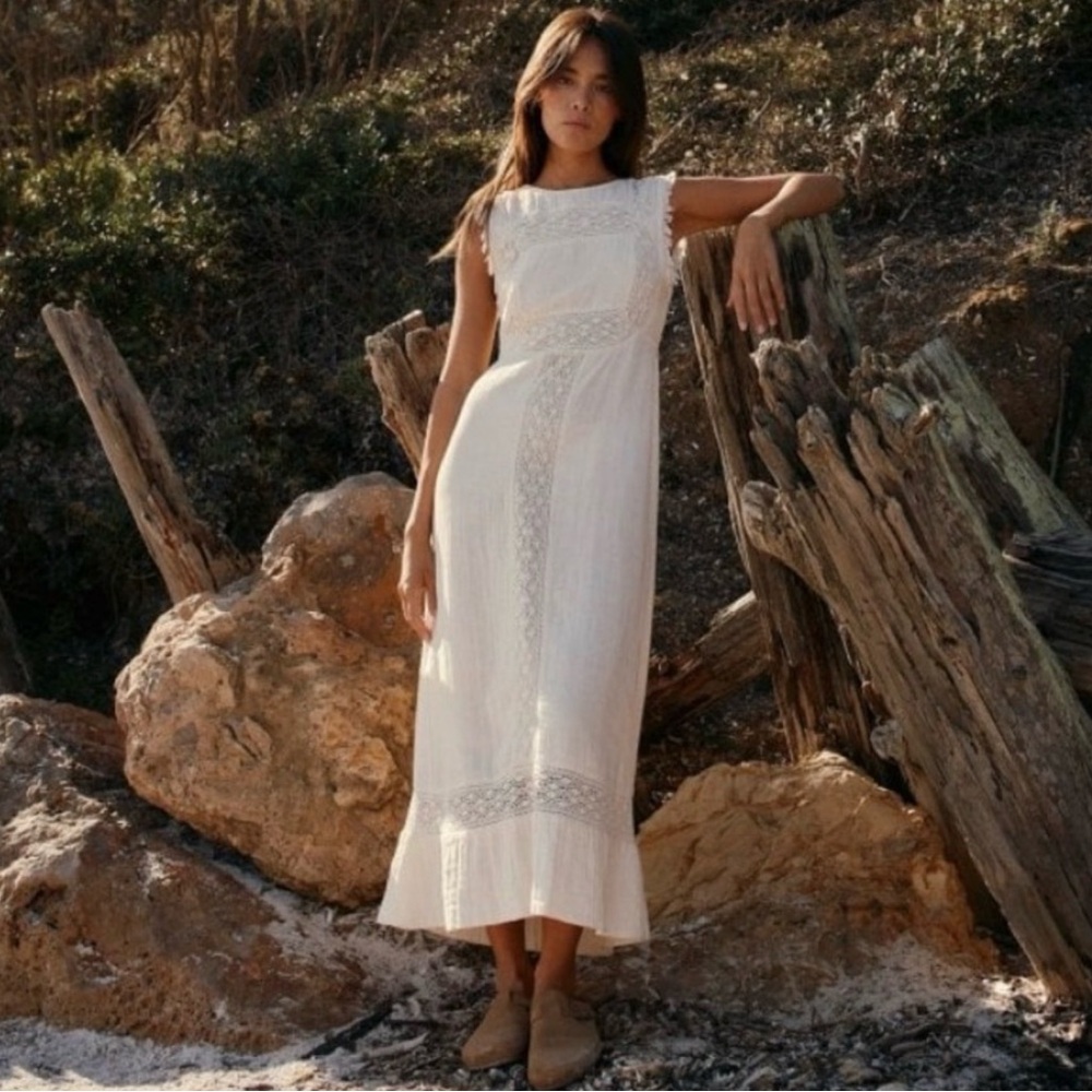 INDI & COLD Cream Lace Maxi Dress